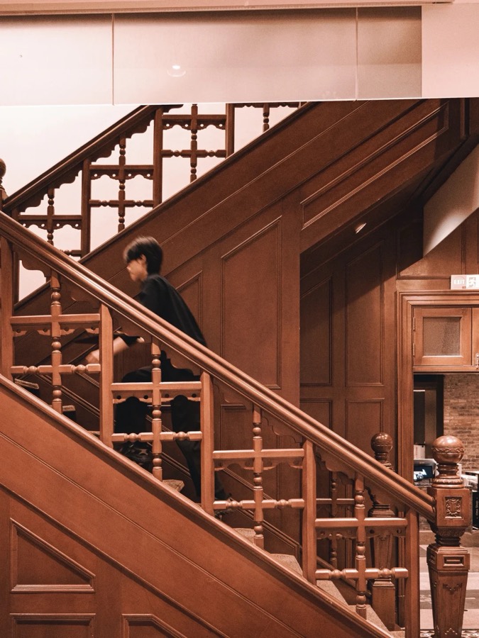 The wooden staircase inside Yichi Garden